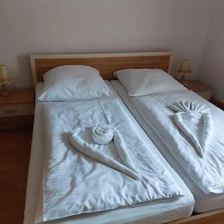 Apartment Fh 